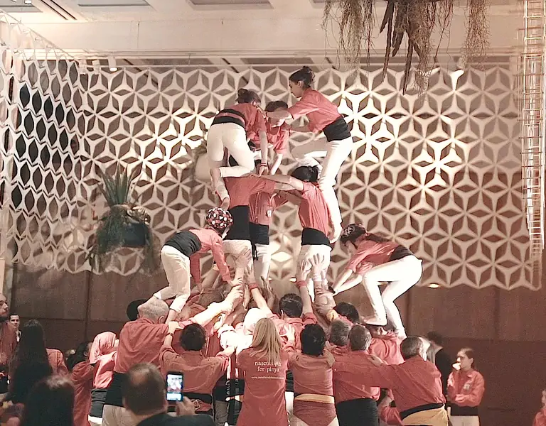 Team building castellers